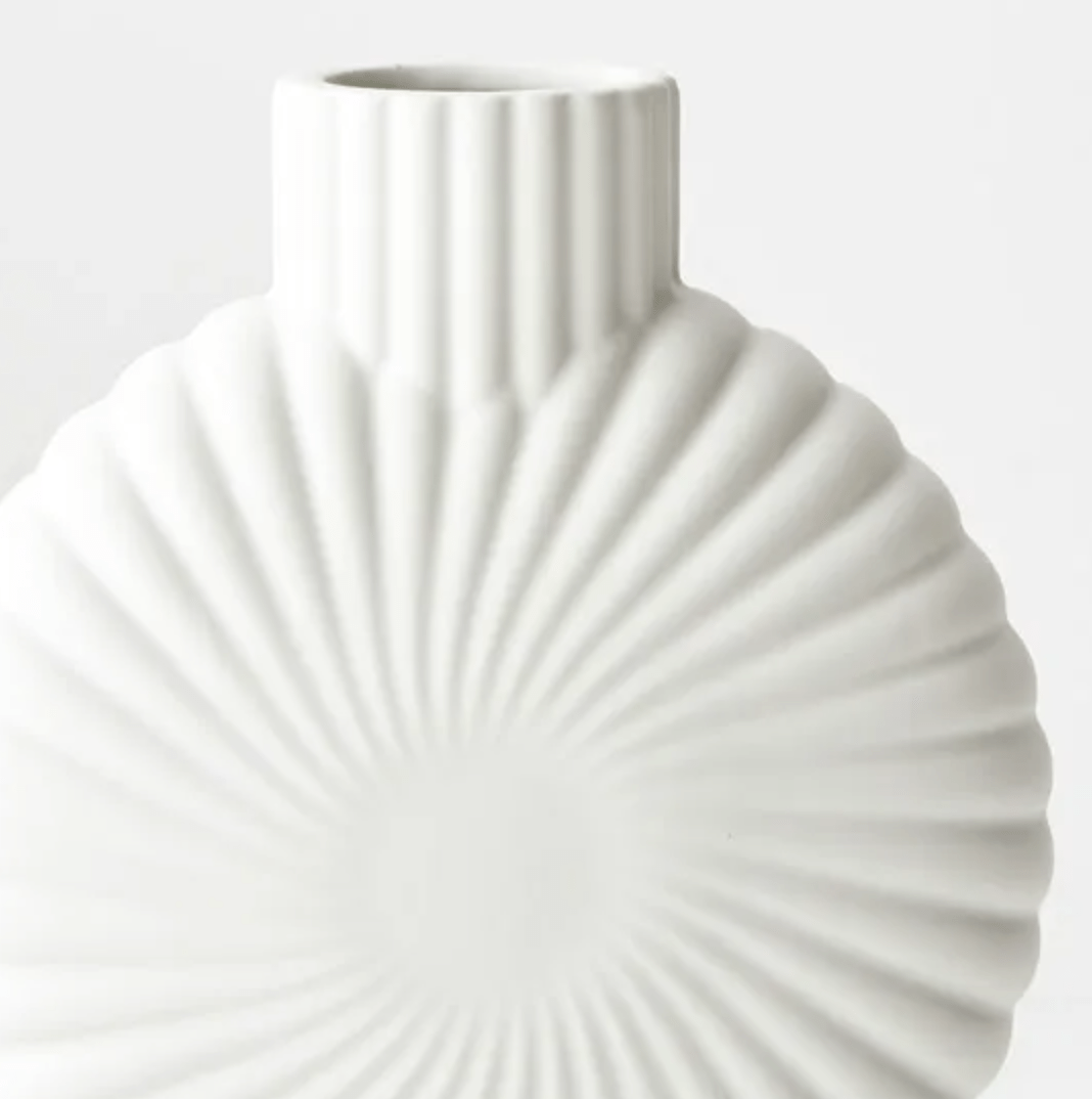 Ricassi Vase - White House of Dudley